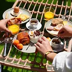 Mercure Chateau Chartrons Hotel 4*