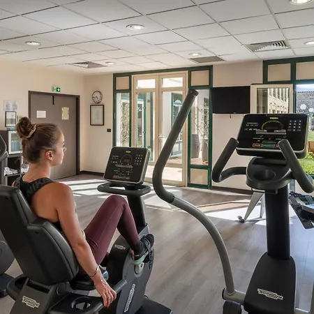 Mercure Chateau Chartrons 4* בורדו