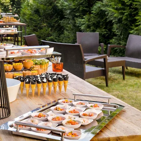 Hotel Mercure Chateau Chartrons 4*