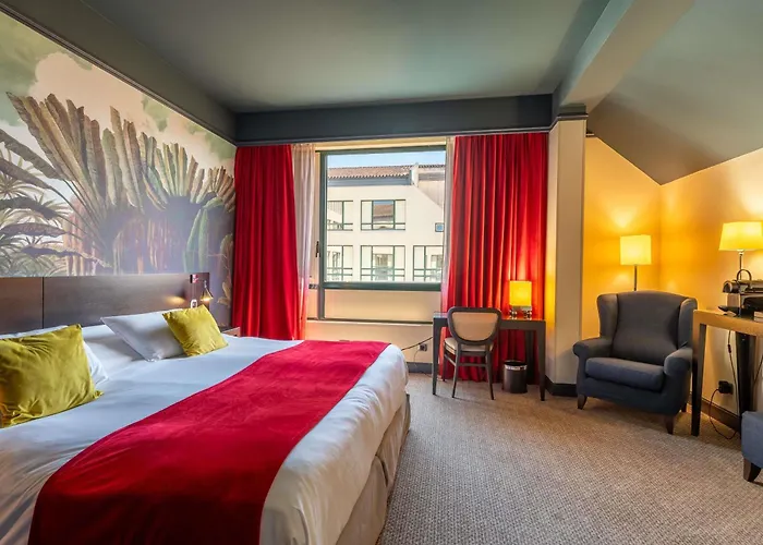 Mercure Chateau Chartrons Отель