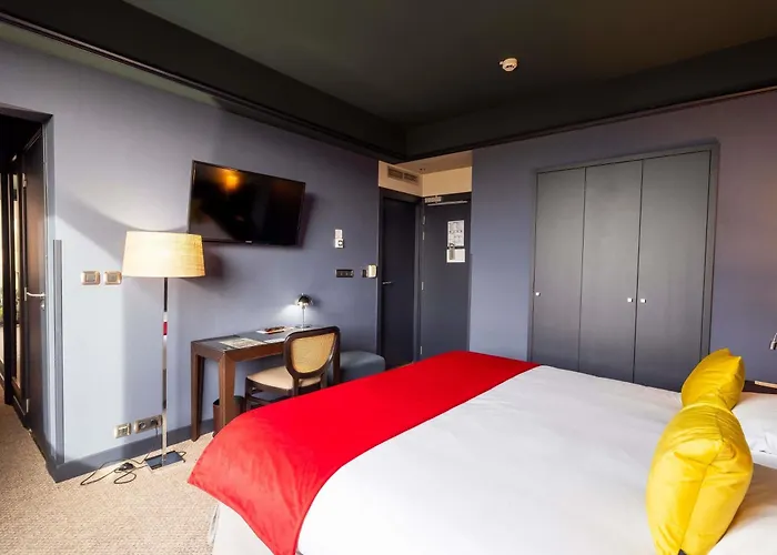 Hotel Mercure Chateau Chartrons 4*