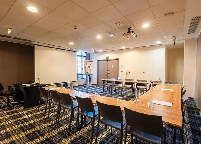 Mercure Chateau Chartrons 4* בורדו