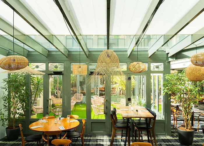 Mercure Chateau Chartrons Hotell 4*