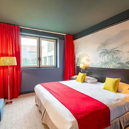 Hotel Mercure Chateau Chartrons 4*