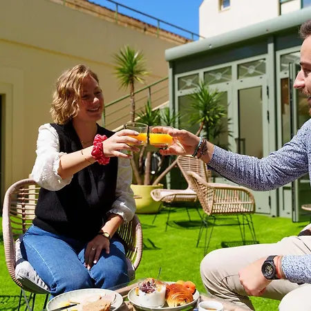 波尔多夏特龙城堡美居酒店 4* 波尔多