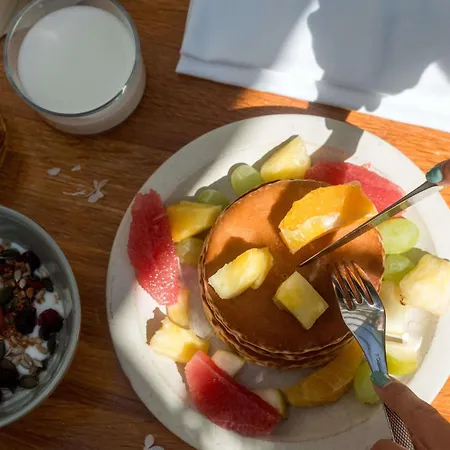 波尔多夏特龙城堡美居酒店 4*