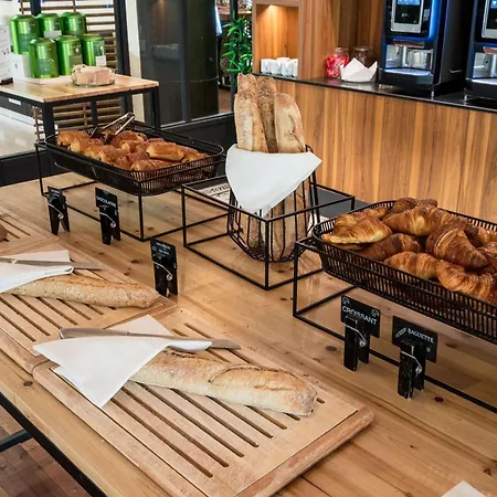 波尔多夏特龙城堡美居酒店 4* 波尔多