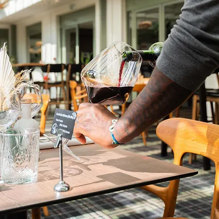 Szálloda Mercure Chateau Chartrons